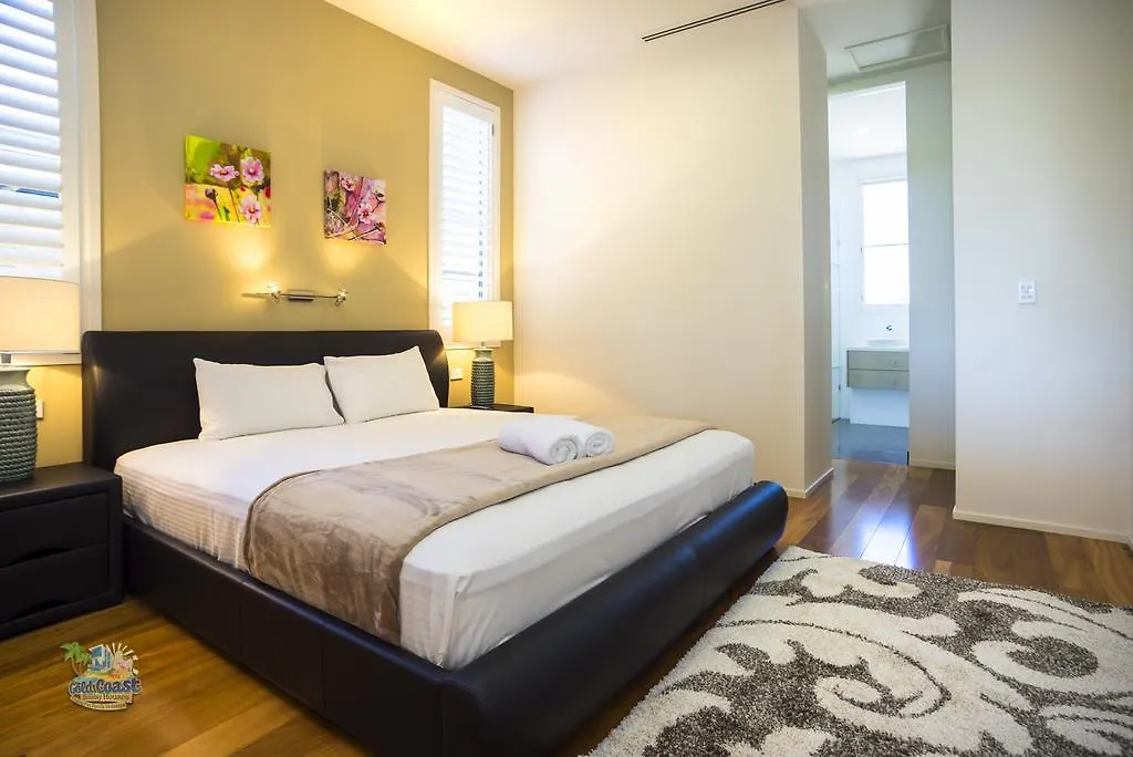 Villa Grand Oasis At Sanctuary Cove Hope Island